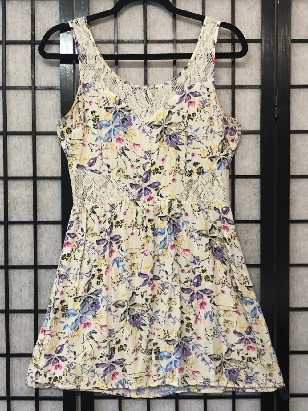 Small Trixxi Floral Mini Tank Dress Y2K Metal Back zip Lace Cut Outs Thin Light